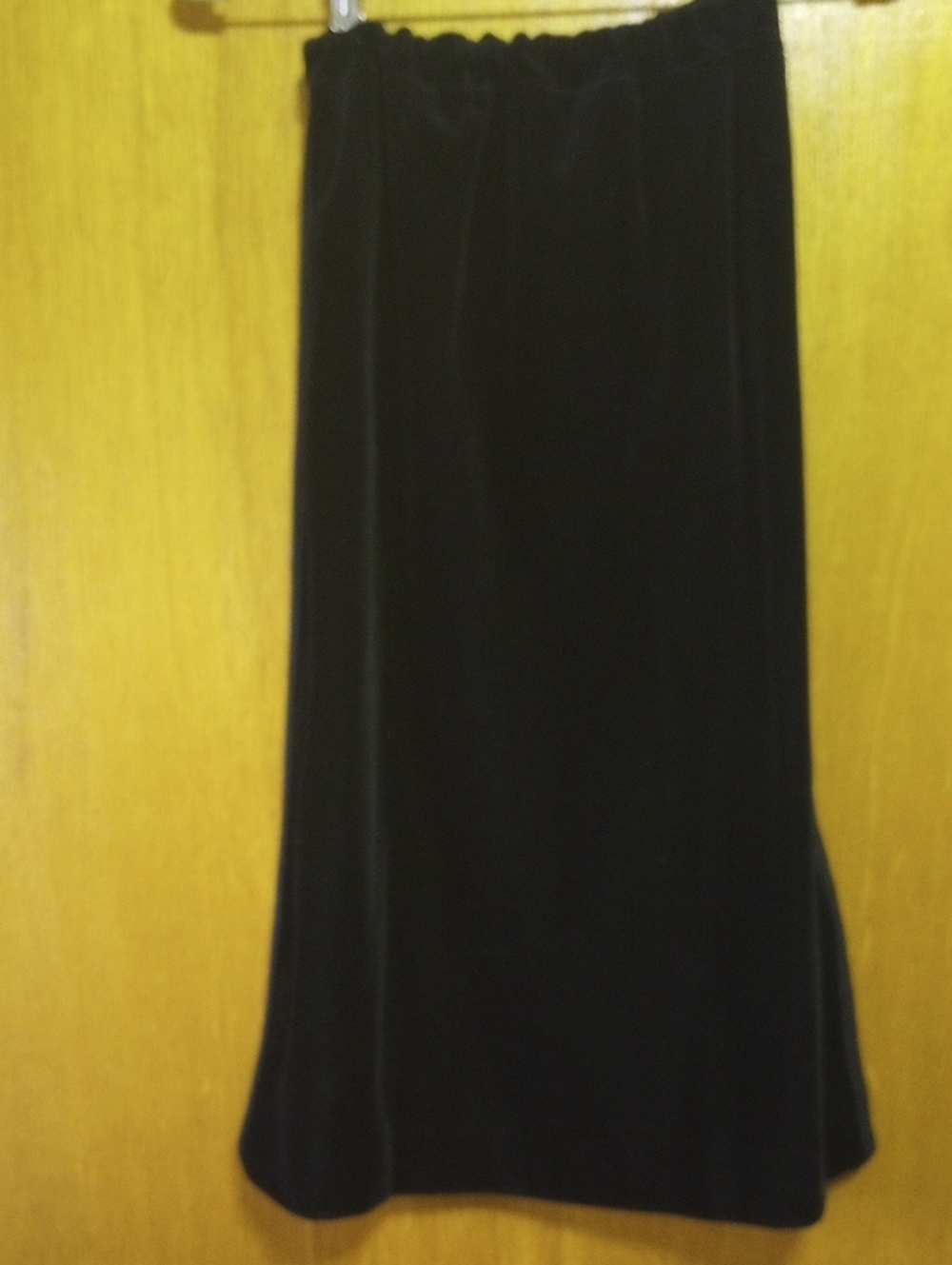 Act III Neutral Black Velvet Midi Skirt w/ Elastic Waist & Decorative Trim, S-M